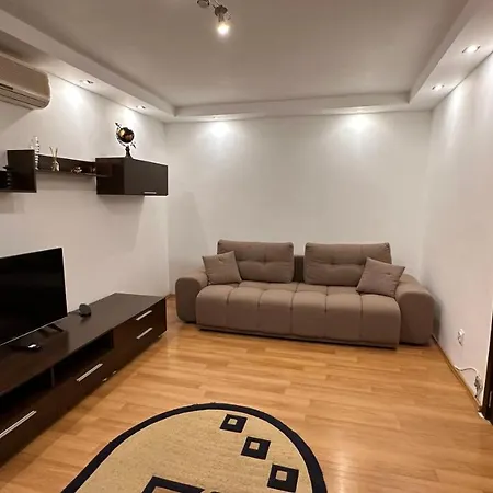 Cozy Flat Near The Center Apartment Bucharest